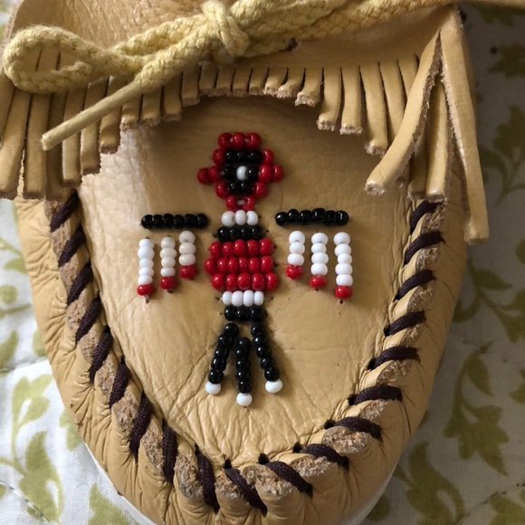 Tan beaded Minnetonka slip on moccasins - Picture 3 of 6
